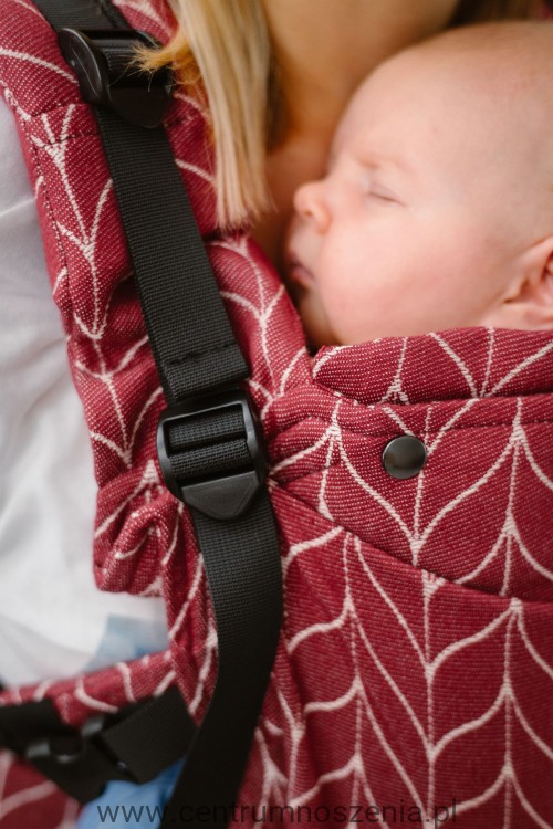 Kavka_multi-age_burgundy_braid2.jpg